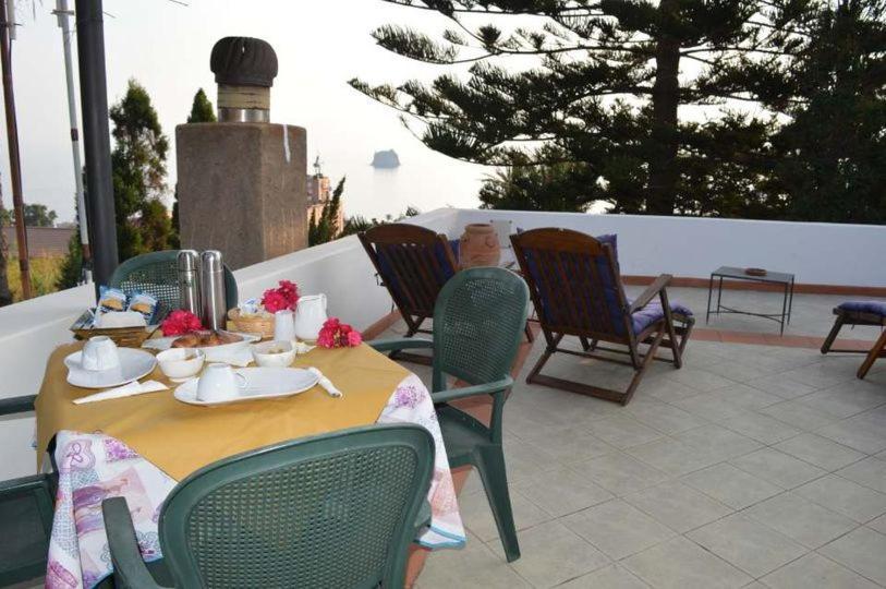 B&B Il Giardino Segreto Stromboli Exterior foto